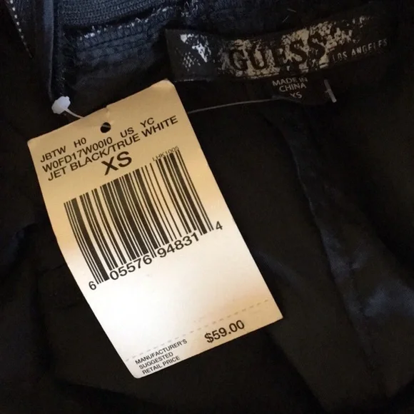 🆕 Guess grey / Black knit tulip skirt 🧨 - Picture 9 of 10